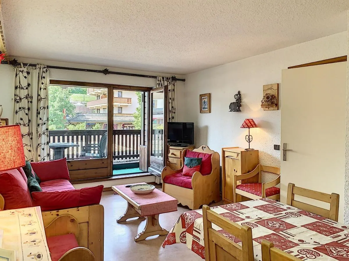 Charmant 2 Pieces Au Centre De Combloux Avec Balcon, Parking Et Proche Ski Bus - Fr-1-560-2