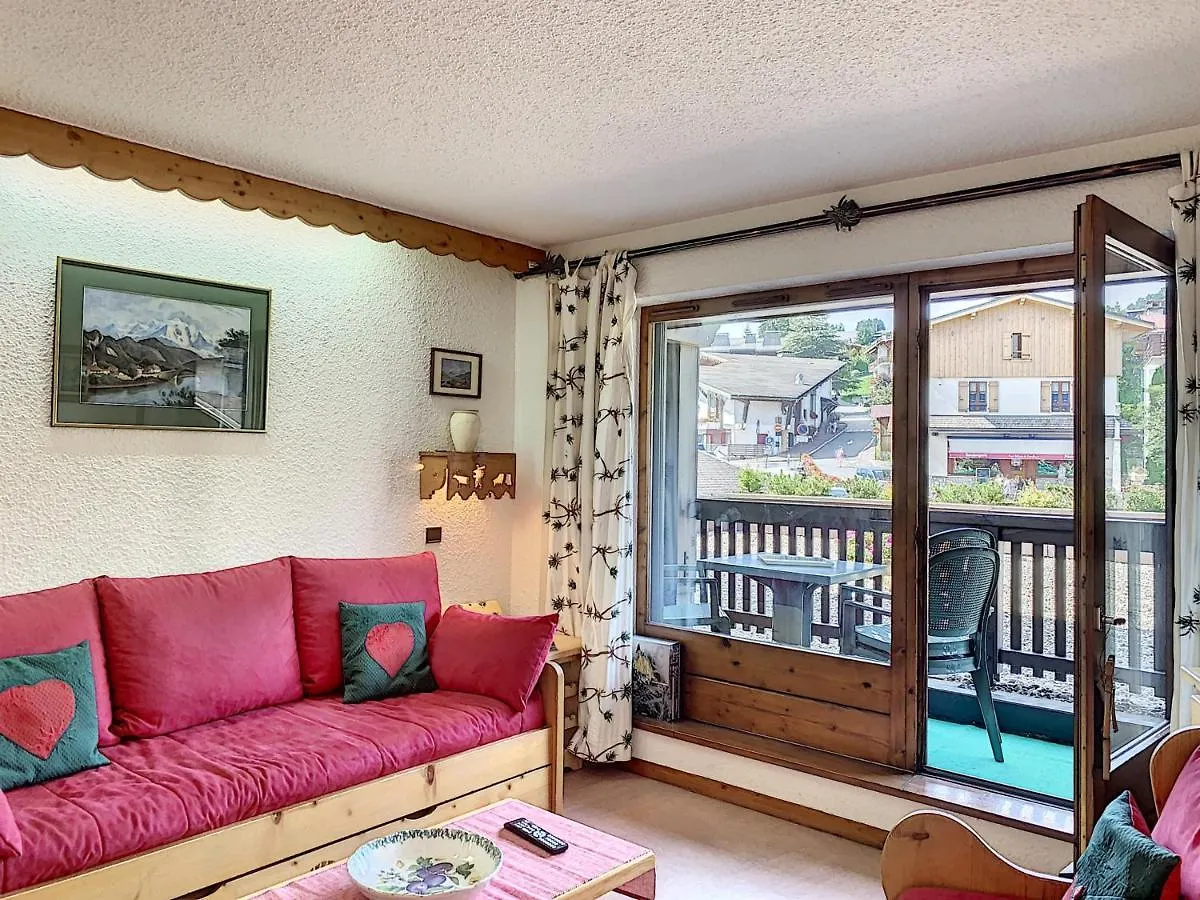 Charmant 2 Pieces Au Centre De Combloux Avec Balcon, Parking Et Proche Ski Bus - Fr-1-560-2 0*,  France