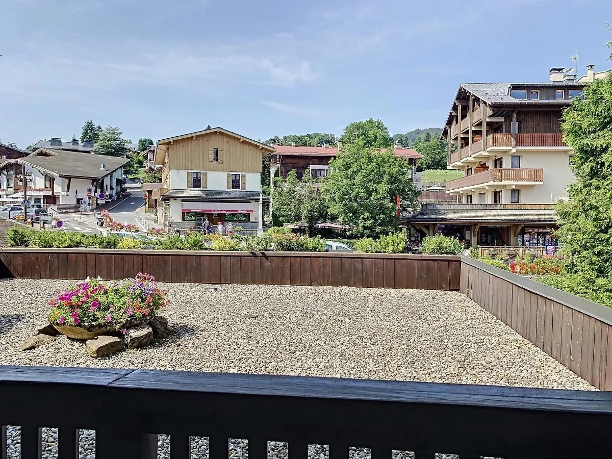 Charmant 2 Pieces Au Centre De Combloux Avec Balcon, Parking Et Proche Ski Bus - Fr-1-560-2 France