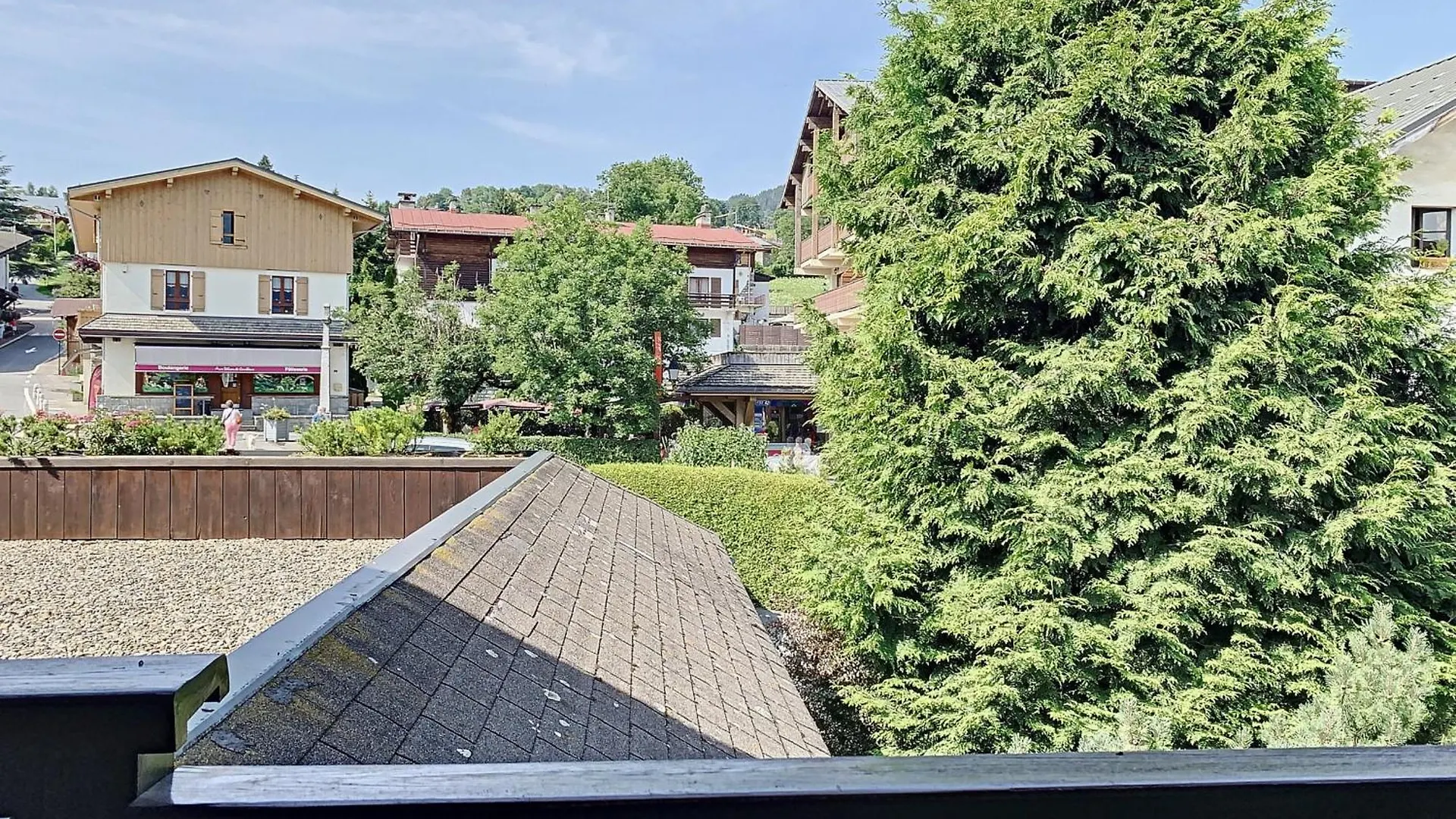 Apartment Charmant 2 Pieces Au Centre De Combloux Avec Balcon, Parking Et Proche Ski Bus - Fr-1-560-2